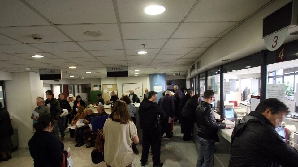 Μετά την «Black Friday» έρχεται η… Μαύρη Παρασκευή της εφορίας